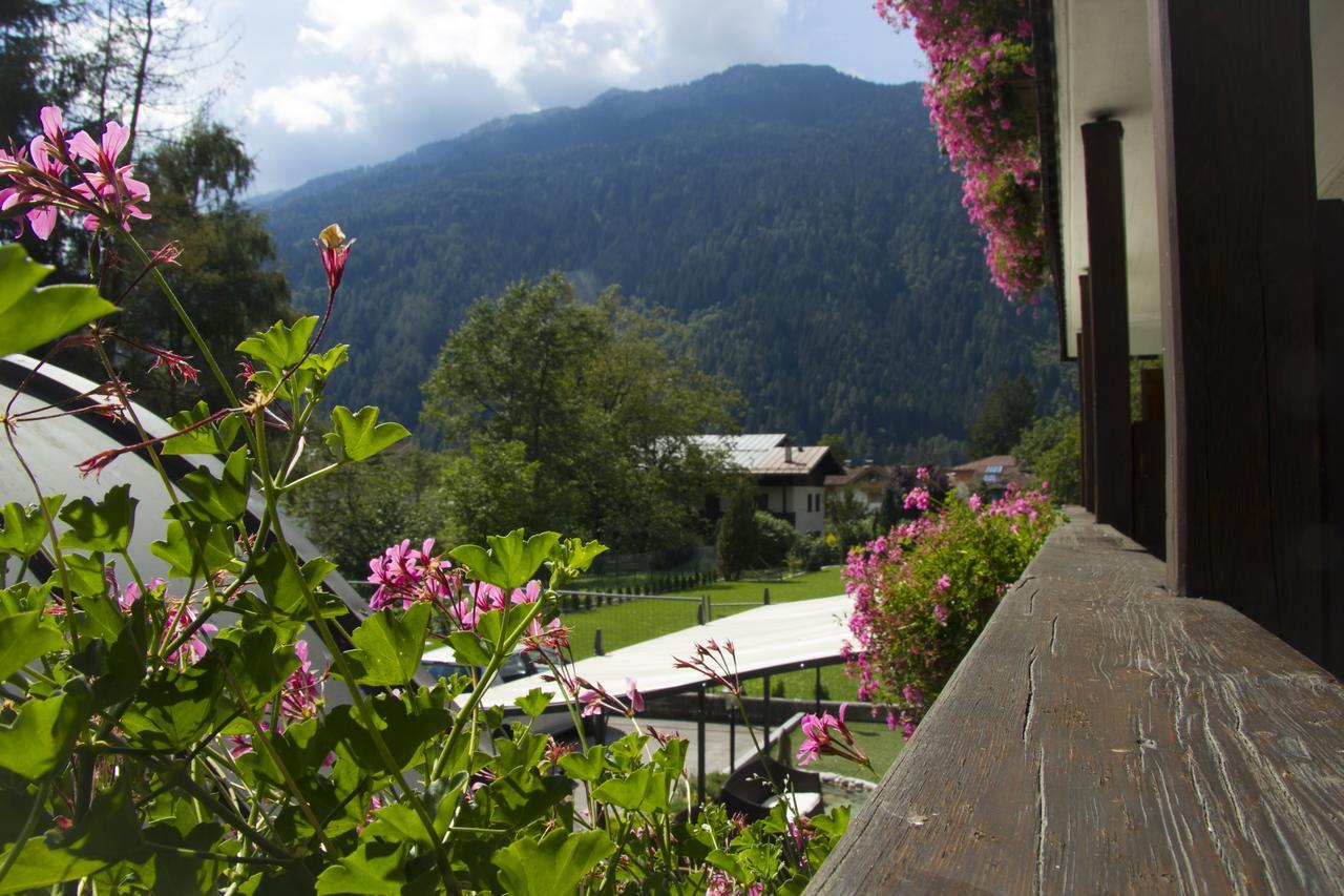 Hotel Lory Pinzolo Eksteriør billede